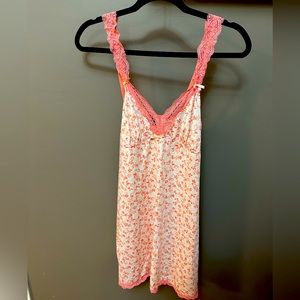 MARILYN MONROE | Ladies Pink Floral Nightgown